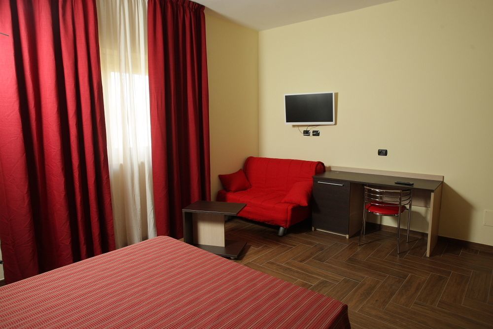 Paradiso 4*